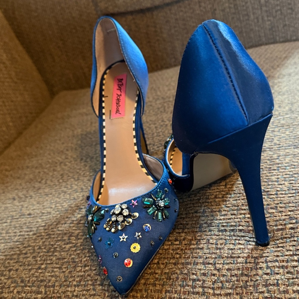 #Betsey Johnson jeweled Heels - Picture 3 of 9